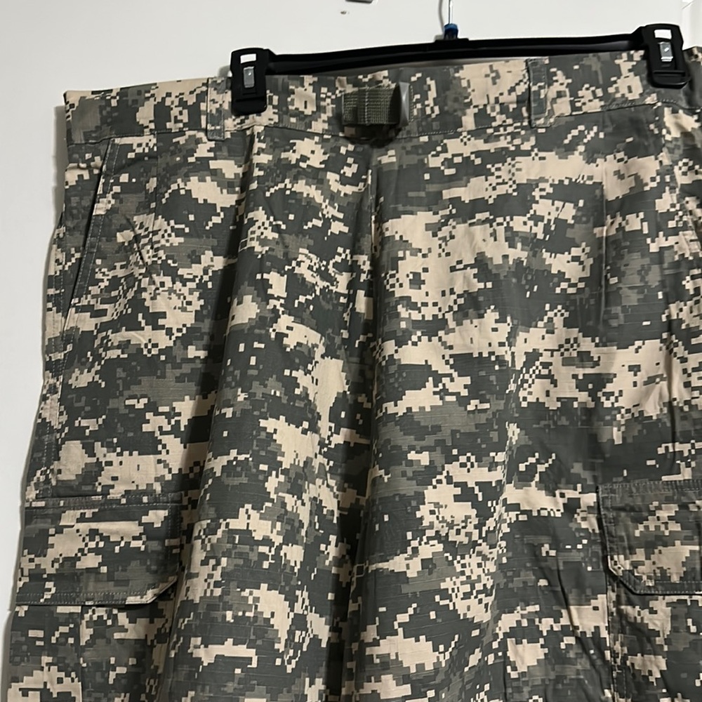 SPECIAL OPS TACTICAL WEAR digital camo olive / khaki /gray men’s pants size XL